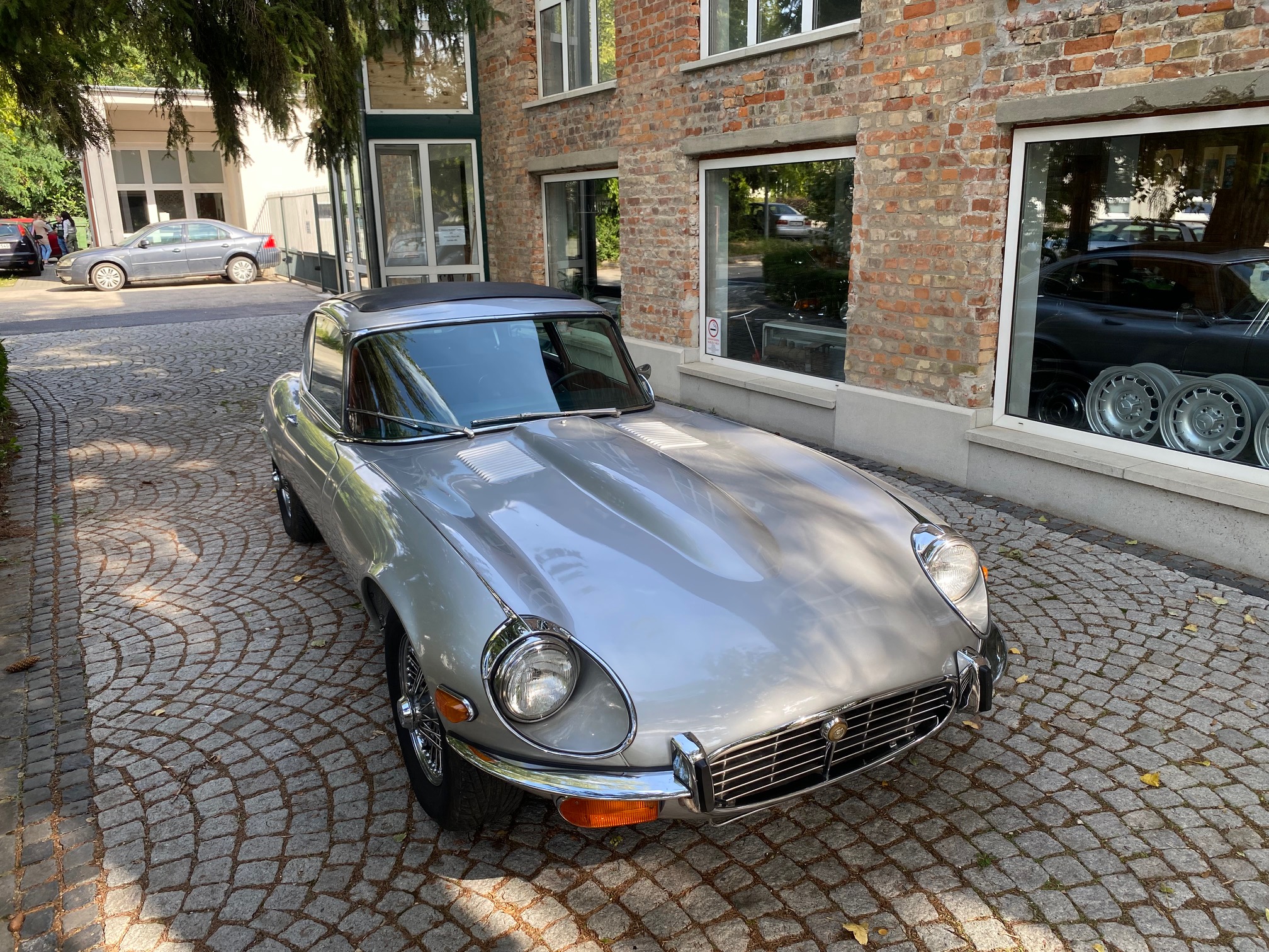 Jaguar E-Type S3 V12