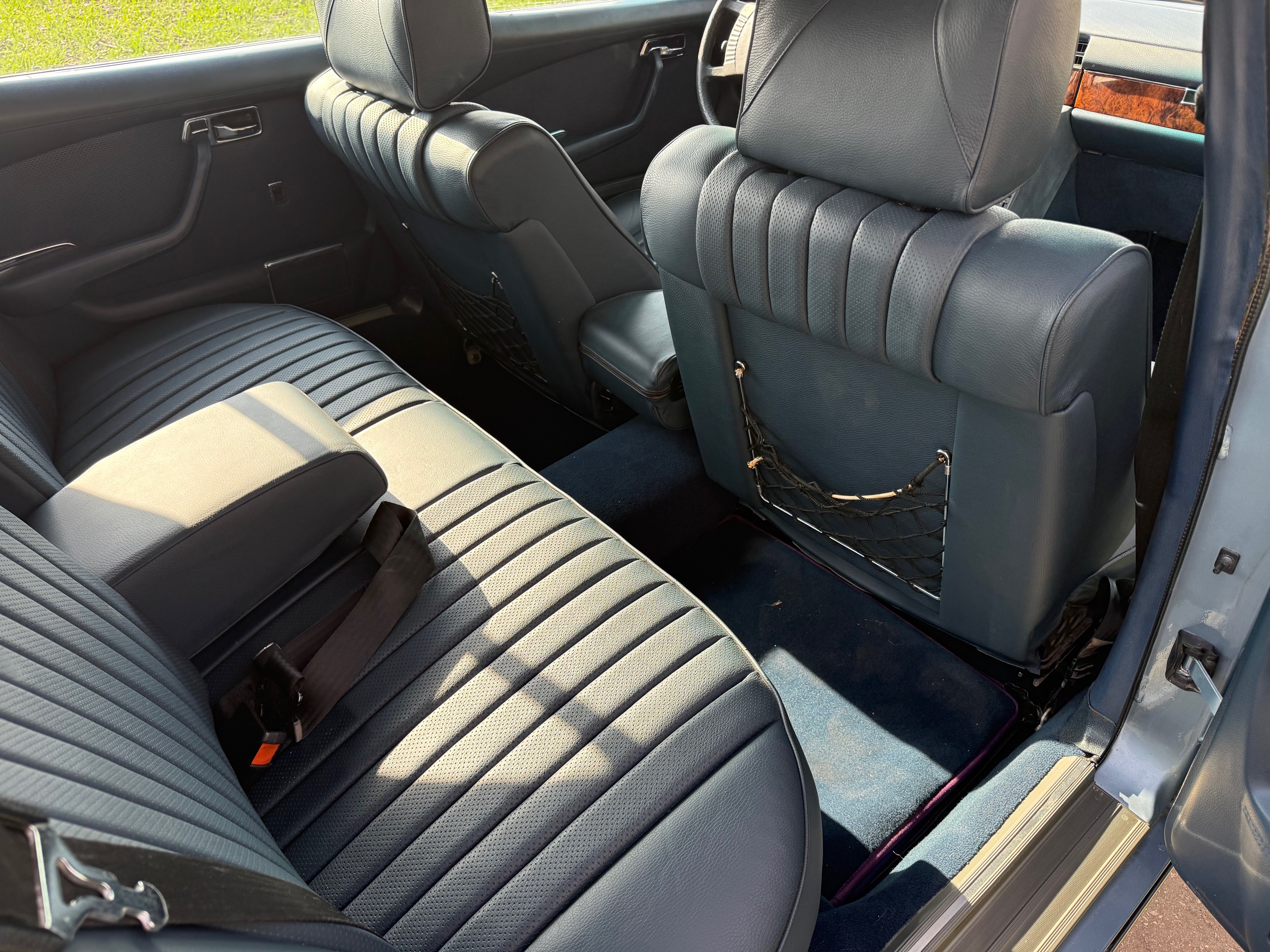 Mercedes Benz W116 450SEL 6.9