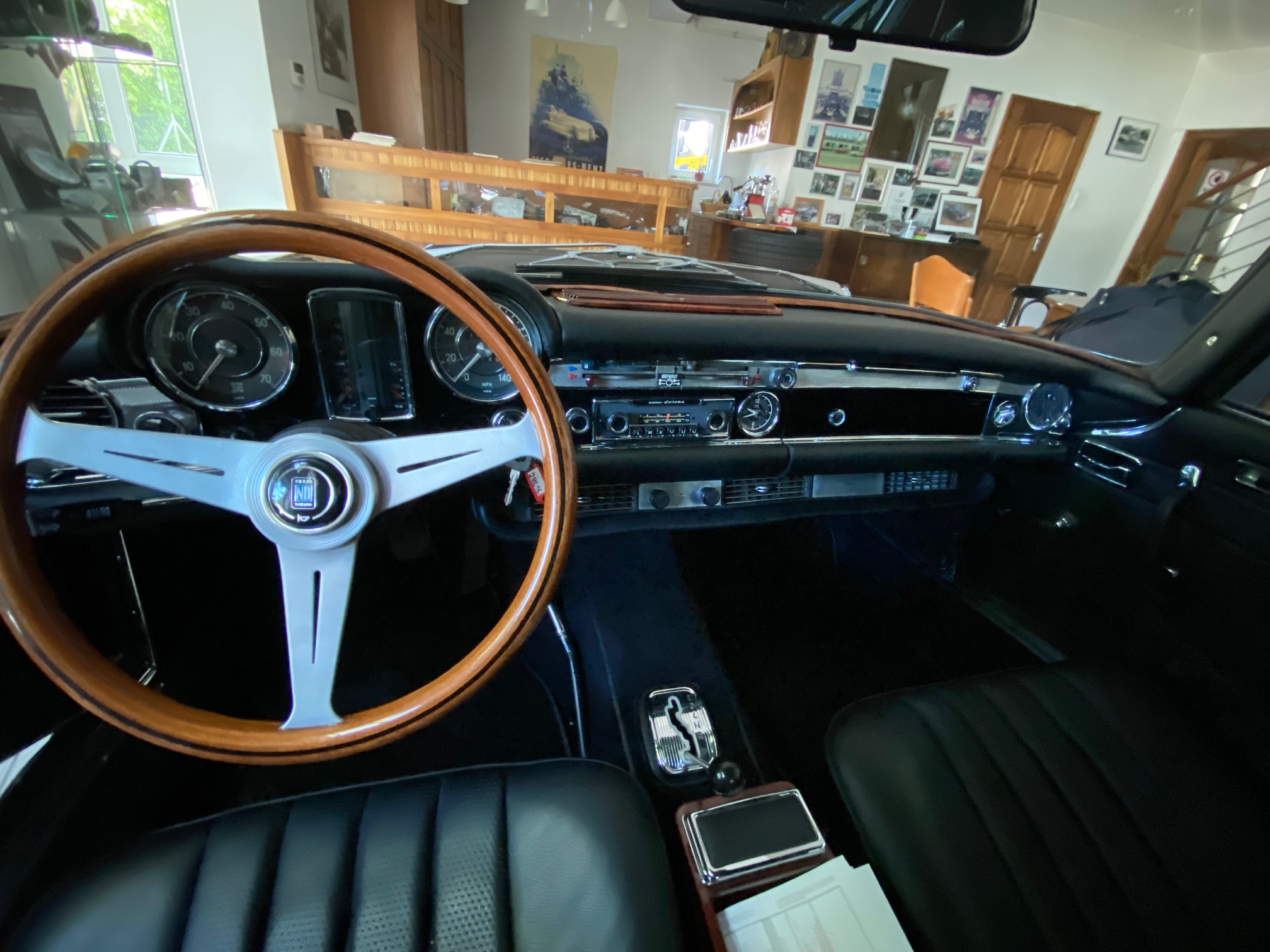 Mercedes Benz W113 280SL