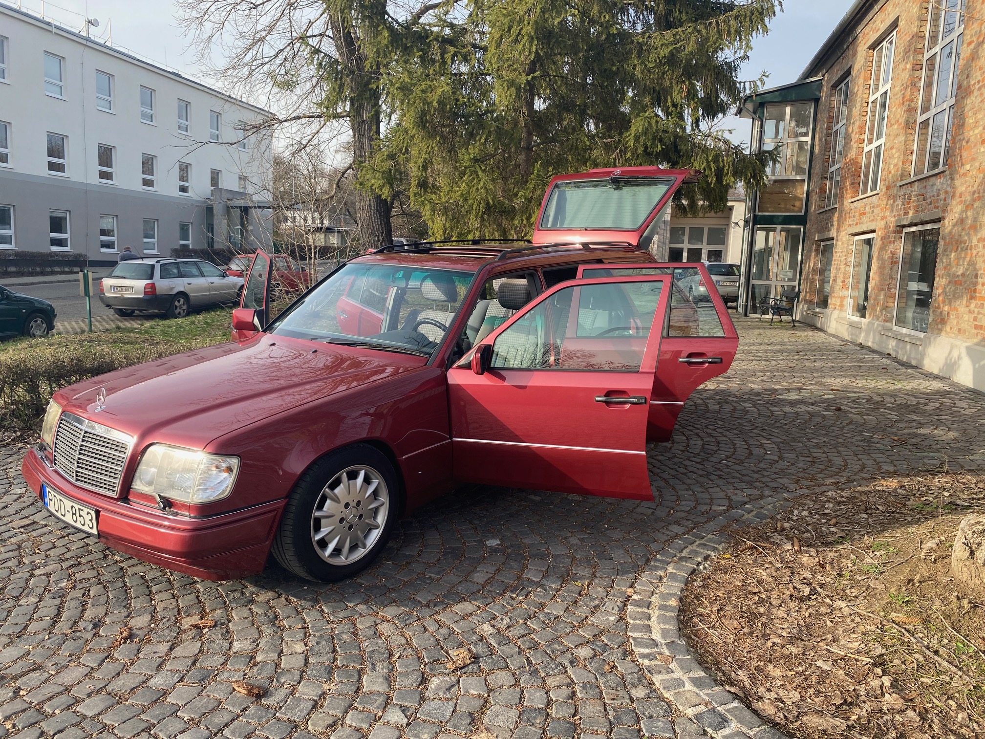 Mercedes Benz W124 300D