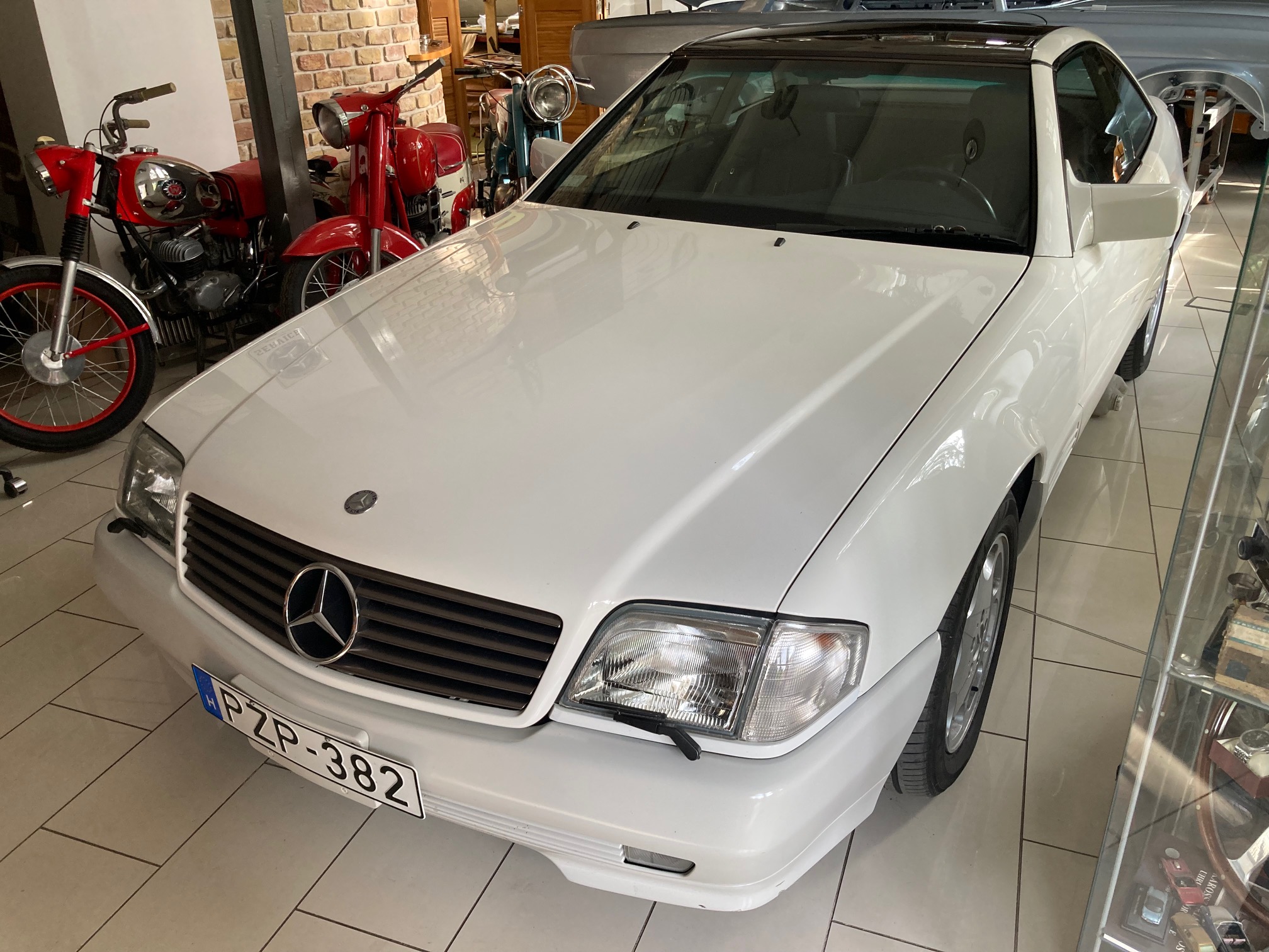 Mercedes Benz W129 500 SL Panorama Roof