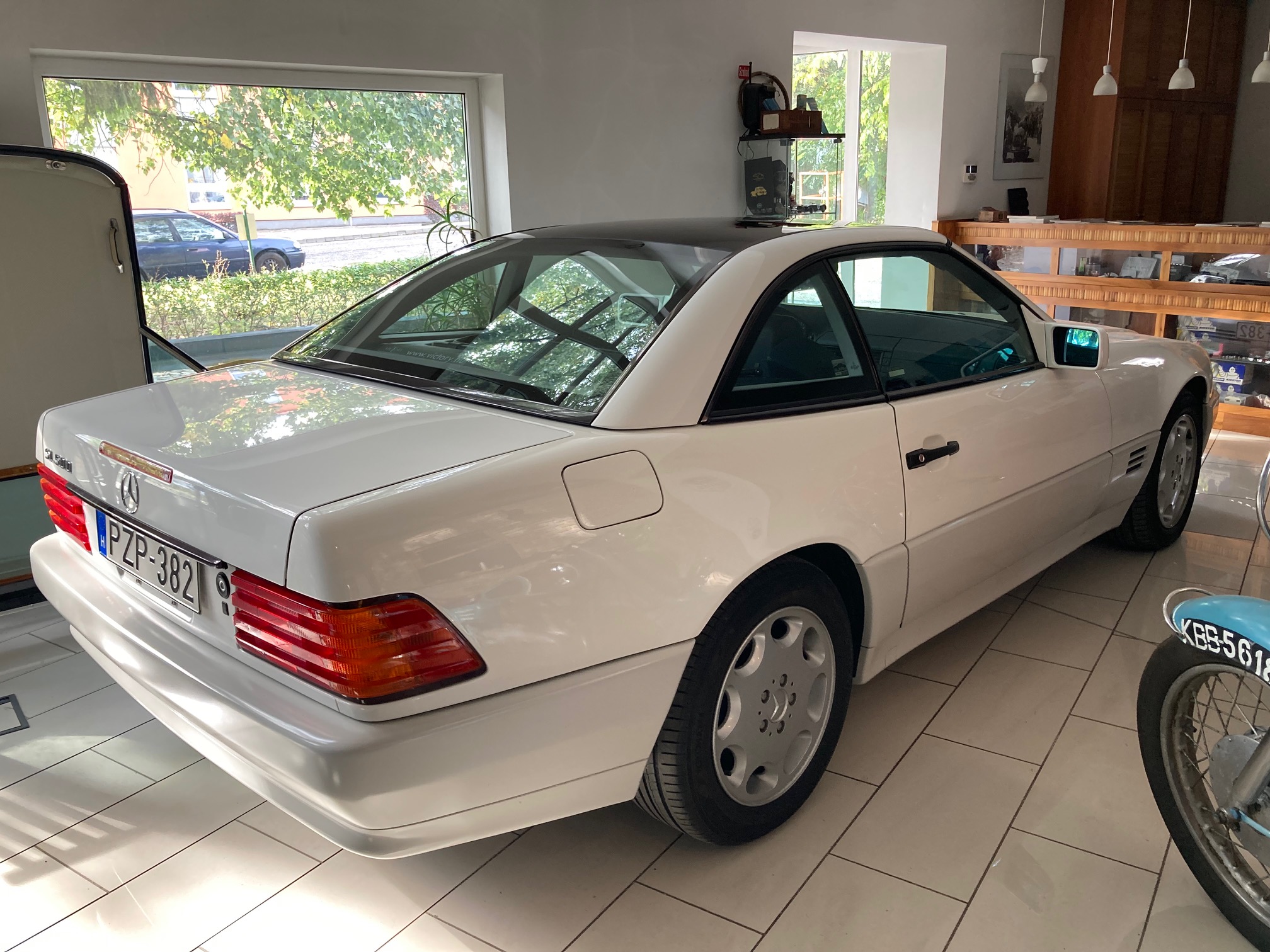 Mercedes Benz W129 500 SL Panorama Roof