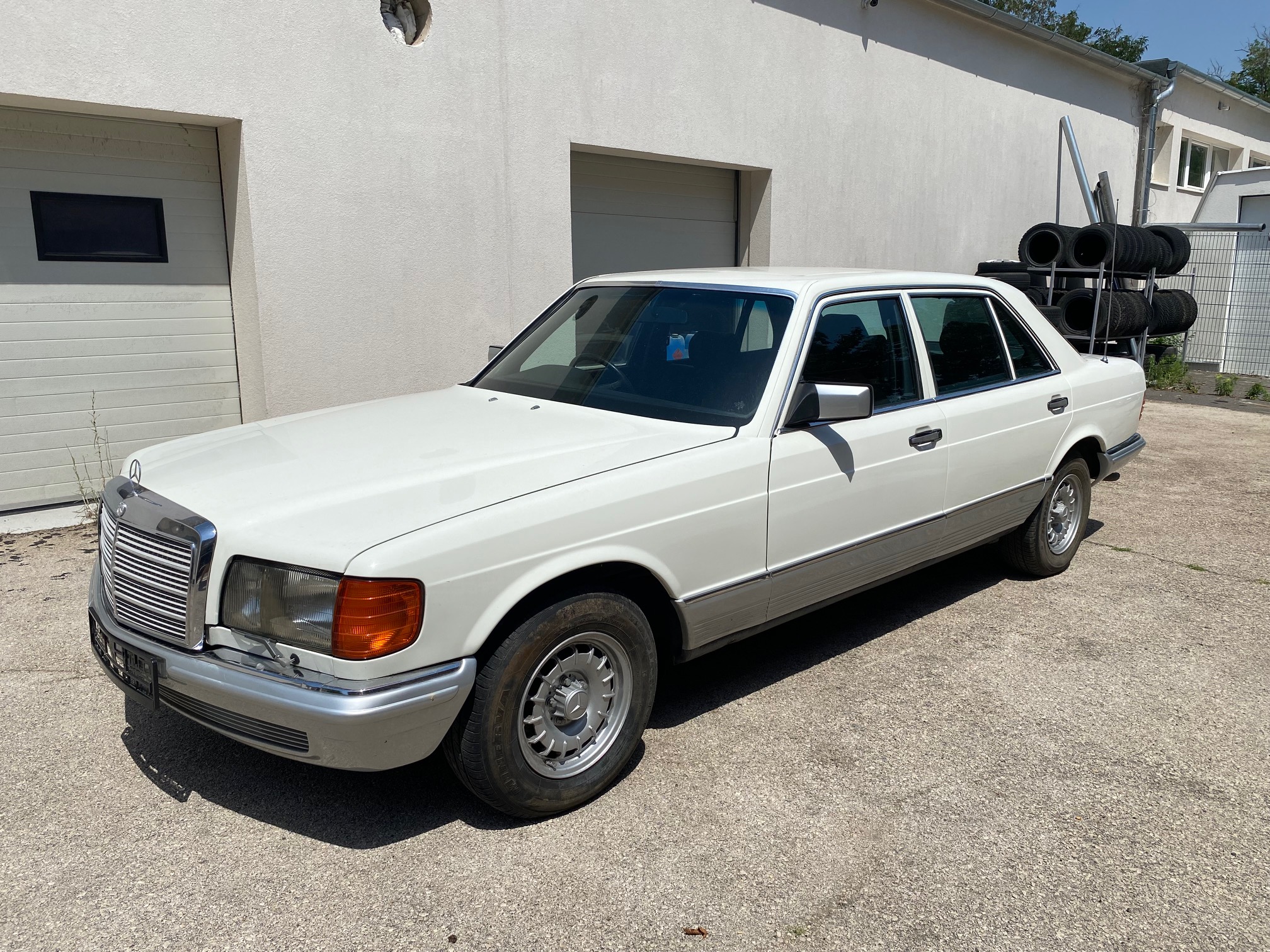 Mercedes Benz W126 500SEL