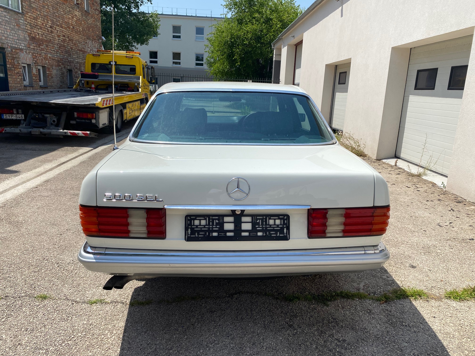 Mercedes Benz W126 500SEL